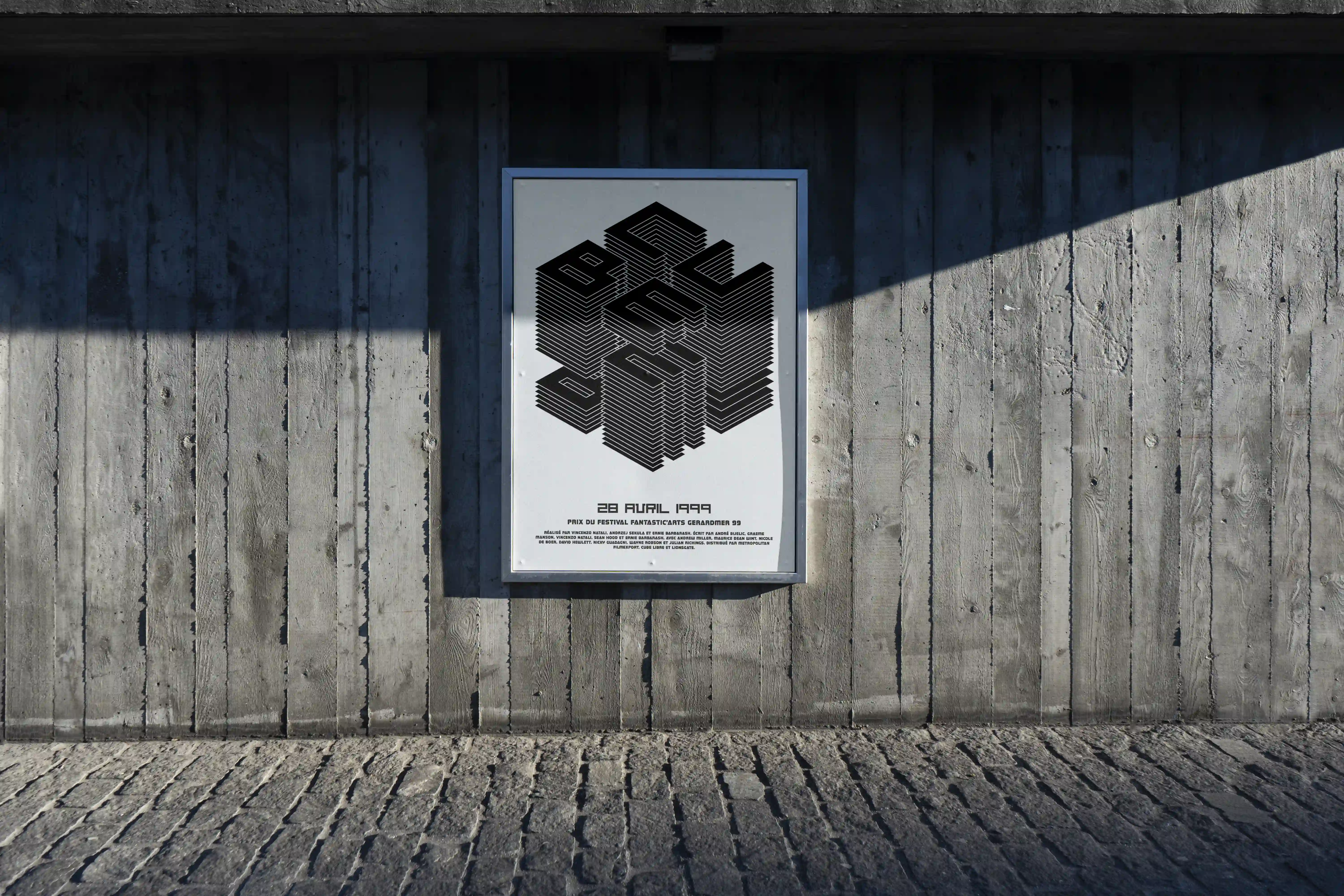 Mise en situation de l'affiche de film typographique Cube